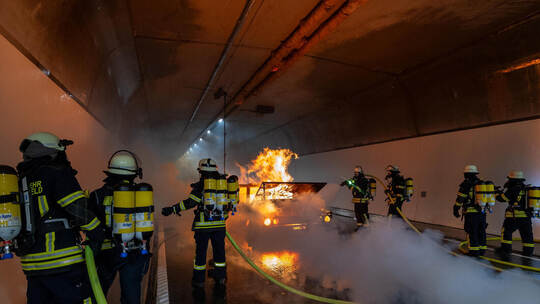 Großübung Feuerwehr Arlinger Tunnel